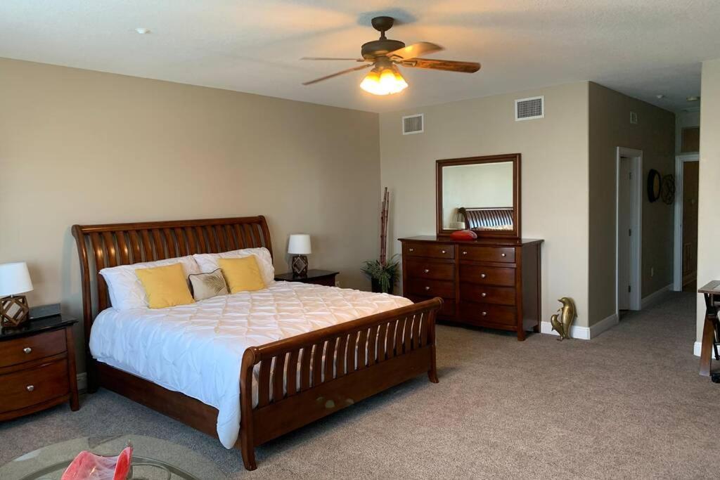 Luxury And Spacious Waterside Getaway Clearwater Beach Exterior photo
